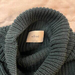 Aritzia Wilfred Cropped Emerald Sweater